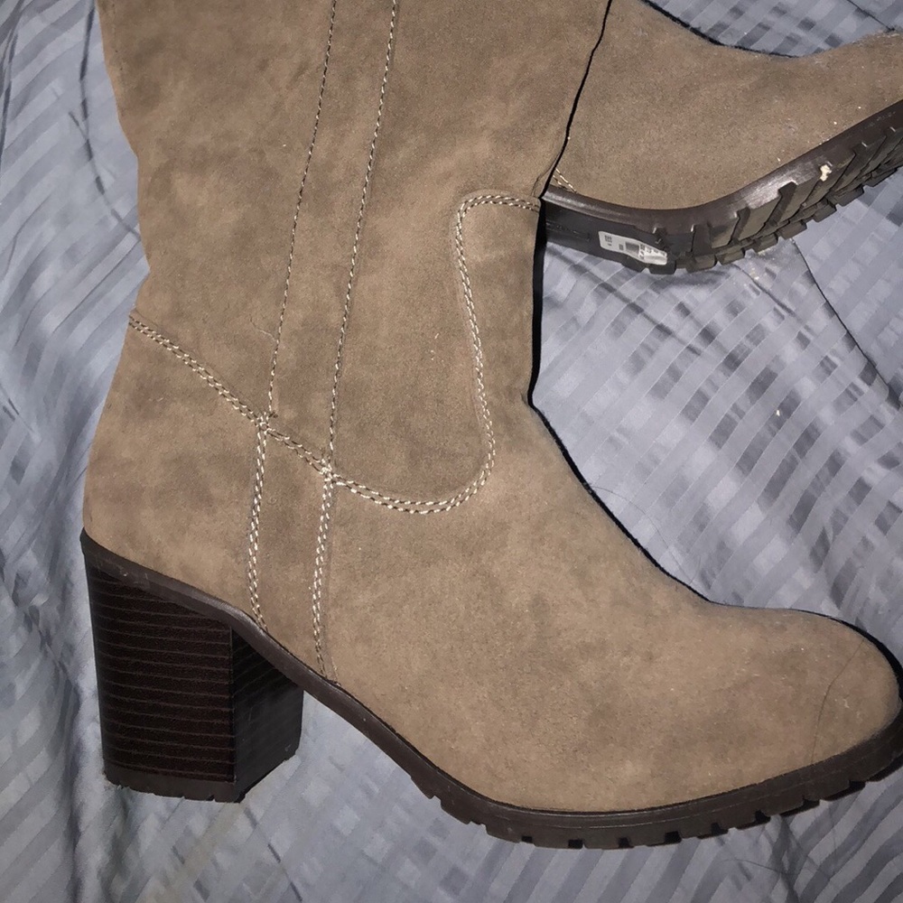 Brown/gray knee high boots